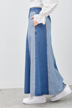 Load image into Gallery viewer, Arden Two Tone Denim Skirt