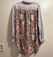 Load image into Gallery viewer, CHICOS Navy & White striped front, paisley back | Size 8/10