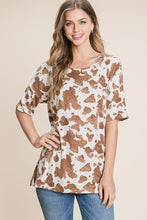 Load image into Gallery viewer, Loose Fitted Animal Print Knit Top